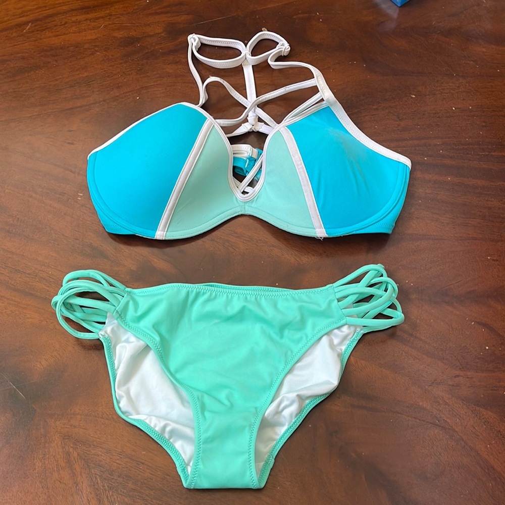 Pink by Victoria Secrets medium wire padding blue green white side open bikini
